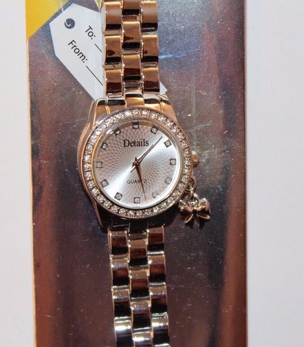 Details quartz base metal - details,
